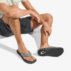 OluKai ‘Ohana-Ash / Rock -OluKai 10110 AURK 102 M OHANA AshRock