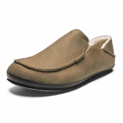 OluKai Moloā Slipper-Clay / Dk Java -OluKai 10252 1048 AMZ M MOLOASLIPPER ClayDkJava dc268596 483d 4222 a0ab 20214ed8b630
