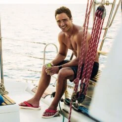 OluKai Leeward - Red Lava -OluKai 10532 7U7U 202png