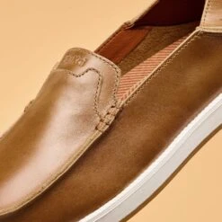 OluKai Kākaha Nia - Fox -OluKai 10557 FXFX 202