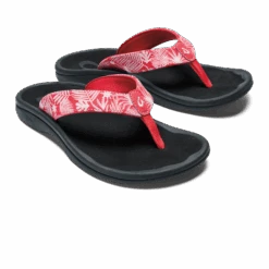 OluKai ‘Ohana - Lehua Flower / Onyx -OluKai 20110 LFOX 003 W Ohana LehuaFlowerOnyx