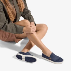 OluKai Pehuea - Trench Blue 14 OluKai Pehuea - Trench Blue -OluKai 20271 DEDE