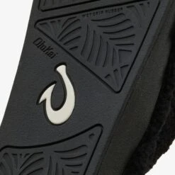 OluKai Kīpe'a Heu - Black 17 OluKai Kīpe'a Heu - Black -OluKai 20464 40V2 103