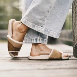 OluKai Hō‘ala Slide - Tan / Puka -OluKai 20523 346A 202