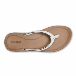 OluKai ‘Uiki - White Sand / Almond 8 OluKai ‘Uiki - White Sand / Almond -OluKai 20537 WSMD 004 W UIKI WhiteSandAlmond
