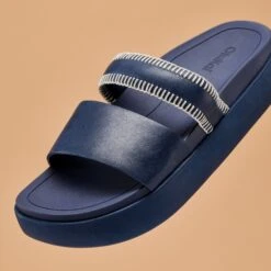 OluKai Pae - Mood Indigo -OluKai 20541 ZNZN PAE W MoodIndigo 2