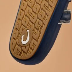 OluKai Pae - Mood Indigo -OluKai 20541 ZNZN PAE W MoodIndigo 3