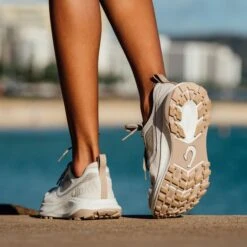 OluKai Makiki-White Sand / Tapa 19 OluKai Makiki-White Sand / Tapa -OluKai 20549 WS20 201