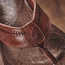 OluKai Hiapo - Rum / Dark Wood 13 OluKai Hiapo - Rum / Dark Wood -OluKai Hiapo Rum galleryimage 01 0b887644 ad50 4e85 b441 24a9ba4cf23e