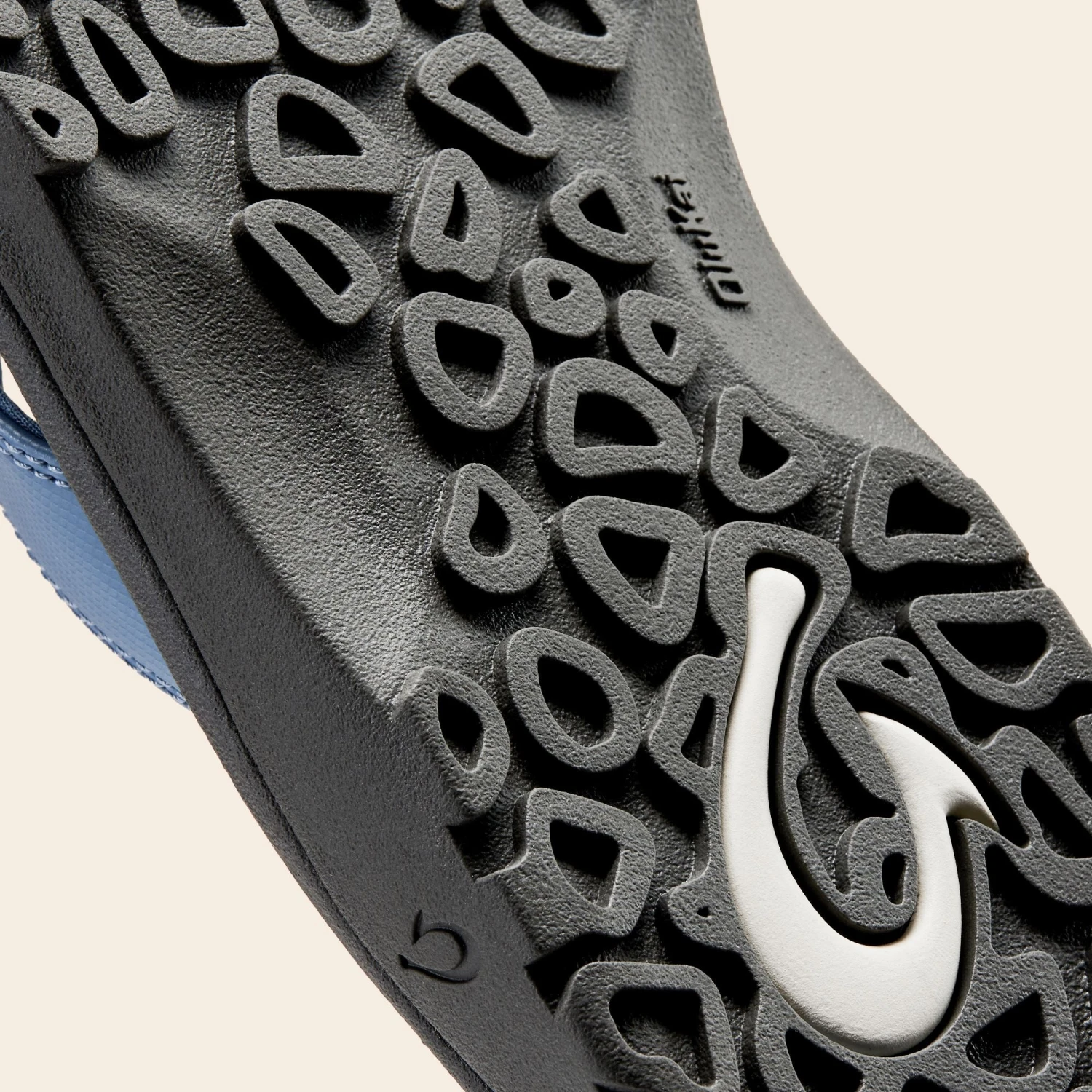 OluKai ‘Ohana-Blue Fog / Rock 9 OluKai ‘Ohana-Blue Fog / Rock - Image 7