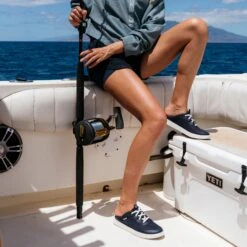 OluKai Kahakai-Trench Blue / Trench Blue -OluKai TrenchBlue 202